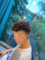 -海文先生国潮烫染男士理发馆