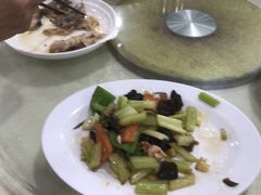 -考记泥焗鸡农庄·海鲜(北洛秘境店)