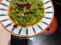 -黄记煌三汁焖锅(新佳丽江汉路店)