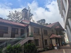 -香港大学