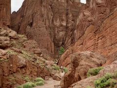 -天山神秘大峡谷