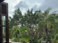 -亚龙湾喜来登·美景台大堂吧