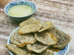 老北京炸灌肠-门框胡同百年卤煮(新街口店)