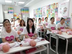 -爱月宝月嫂·育儿嫂(哈尔滨总店)