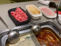 -海底捞火锅(曹安公路店)