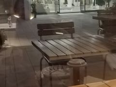 -必胜客(上海华谊新所店)