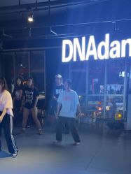 -DNA舞室
