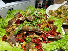 -乡土特色.冷锅鱼.牦牛肉汤锅