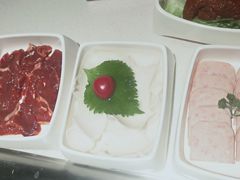 -海底捞火锅鲜切牛肉主题店(长寿路店)