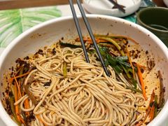 鸡丝凉米线-云海肴汽锅鸡·云南小炒(曲江大悦城店)