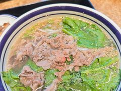 -云阿蛮云南生烫牛肉米线(奉贤路店)