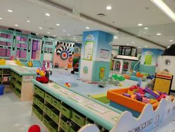 -孩子王童乐园(唐山万达广场店)