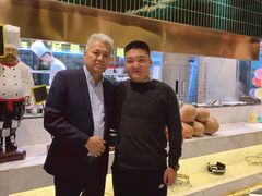 两只小山羊原唱-俭寨大盘鸡·新疆菜·烧烤(博乐店)