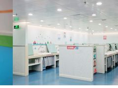 -龙格亲子游泳俱乐部(南宁中心店)