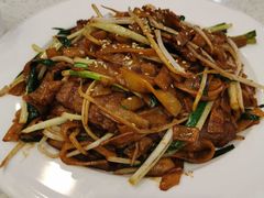 干炒牛河-甜蜜蜜港式茶餐厅(虹梅店)
