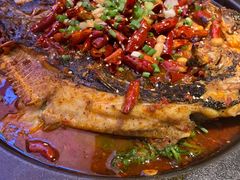 -鸣记脆皮烤鱼·海鲜烤鱼(三八广场店)