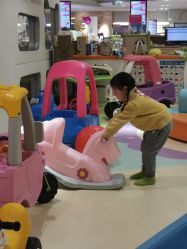 -孩子王童乐园(南京六合欢乐港店)