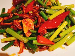 蒜苗炒猪肚-绿茶餐厅(光谷世界城步行街店)