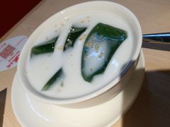 椰林斑斓冰粉-遇见小面(凯德广场店)