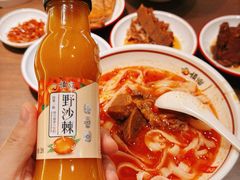 -顺溜·手工刀削面·黑金店(铜锣湾店)