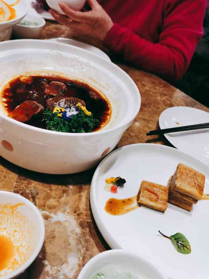 一花一叶宴会餐厅(西单旗舰店"西单附近日常聚餐好去处[薄荷]环境