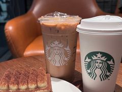 -星巴克臻选(南京金茂览秀城店)