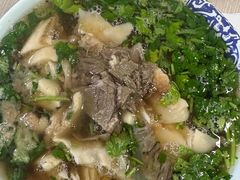 -赵氏牛肉罩火烧