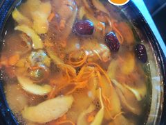 武定母鸡炖野生菌-半山腰·云南菜(侨福芳草地店)