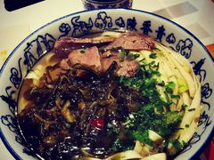 -新田360广场(上海华侨城店)