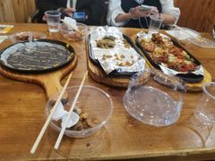 -老东镇啤酒屋海鲜加工·蒸汽海鲜·海鲜烧烤(台东店)