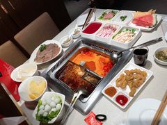 -海底捞火锅鲜切牛肉主题店(长寿路店)