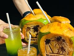 -Sunset Bar(丹绒亚路香格里拉店)