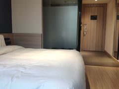 -艾豪森酒店(西安大雁塔大唐不夜城店)