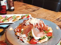 -SISTERS BAR RESTAURANT川意酒馆(嘉善老市H楼店)