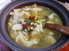 -周鱼小馆石锅酸菜鱼(活力汇店)