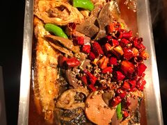 -辣尚瘾·烤鱼·新川菜(交大直营店)