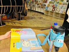 -钟书阁(松江泰晤士小镇店)