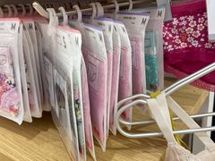 -优衣库(郑州丹尼斯大卫城店)