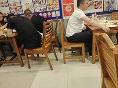 -两兄弟Song Pee Nong(2号店)