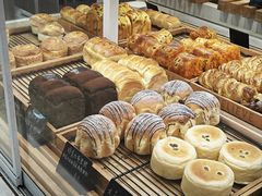 -焙丽拾光(麦凯乐直营店)