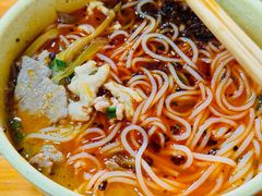 -老字号巴山酸菜米线(巴渝佳梦小区店)