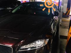 场地-白玉兰广场停车场