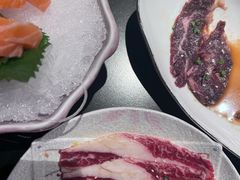 -山川小町·极番烧肉(新地假日广场店)