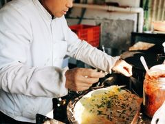 -正宗杂粮煎饼香软鸡蛋饼