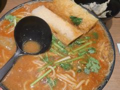 -肥汁米蘭香港米线(定西路店)