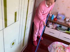 -爱的果实月嫂育婴师(世纪东方店)