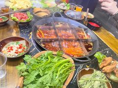 -乖嬢嬢重庆老火锅(南联店)