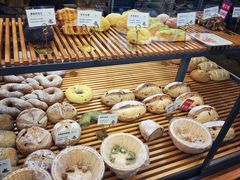 -焙丽拾光(麦凯乐直营店)