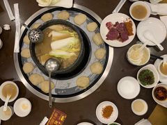 -峰瑞藏地美食·石锅鸡·牦牛肉(大昭寺品牌店)