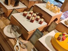 -大中华希尔顿酒店-念自助餐·嗨啤·小龙虾